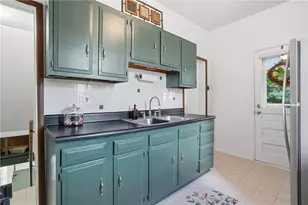 141 E Steuben, Pittsburgh, PA 15205 - Photo 13