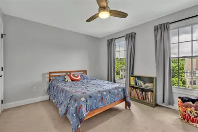 166 Eric Dr, Brighton Township, PA 15009 - Photo 23