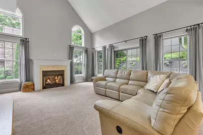 166 Eric Dr, Brighton Township, PA 15009 - Photo 7