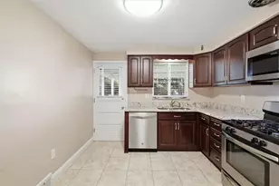 2623 Woodstock Pl, Pittsburgh, PA 15218 - Photo 15
