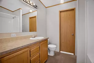 424 Castle Rd, Chartiers, PA 15301 - Photo 25