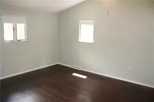 106 Larchwood Dr, Wilkins Township, PA 15145 - Photo 11