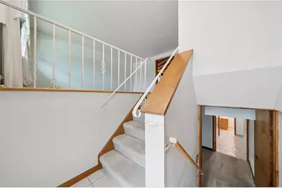 511 Newport Drive, Hempfield Township, PA 15601 - Photo 5
