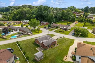 511 Newport Dr, Hempfield Township, PA 15601 - Photo 37