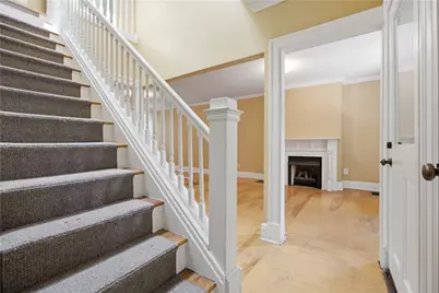 4 Clarendon Pl, Friendship Park, PA 15206 - Photo 5