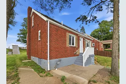 753 Edgewater Dr, West Mifflin, PA 15122 - Photo 25
