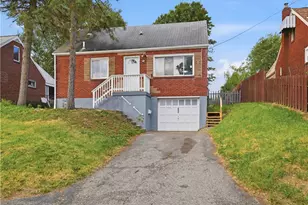 753 Edgewater Dr, West Mifflin, PA 15122 - Photo 1