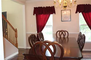 165 Hunter's Run Dr, Moon/Crescent Twp, PA 15108 - Photo 13