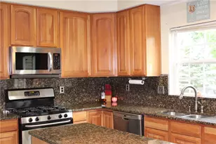 165 Hunter's Run Dr, Moon/Crescent Twp, PA 15108 - Photo 7