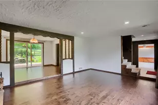 106 Colonial Way, Center Township, PA 15001 - Photo 9