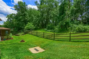 106 Colonial Way, Center Township, PA 15001 - Photo 47