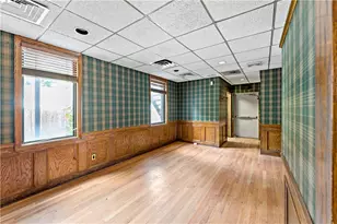 928 McLaughlin Run Rd, Bridgeville, PA 15017 - Photo 3