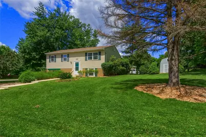 600 Joan Street, Cranberry Township, PA 16066 - Photo 5