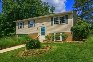 600 Joan St, Cranberry Township, PA 16066 - Photo 1