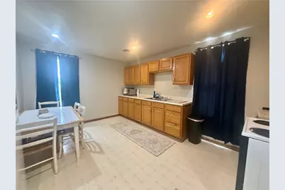 800 Ellsworth Ave, Jeannette, PA 15644 - Photo 19
