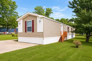 211 N Boyd Dr, Buffalo Township, PA 16055 - Photo 3