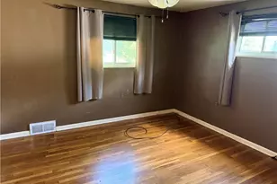 1677 Dunluce Dr, Pittsburgh, PA 15037 - Photo 19