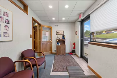5824 Library Road, Bethel Park, PA 15102 - Photo 7