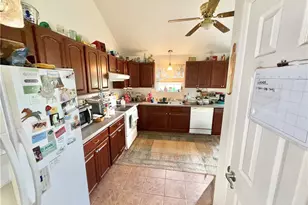 271 Burgess Field Rd, Georges Township, PA 15401 - Photo 5