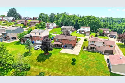 404 Highland Dr, Elizabeth Twp/Boro, PA 15037 - Photo 11