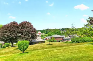 404 Highland Dr, Elizabeth Twp/Boro, PA 15037 - Photo 9
