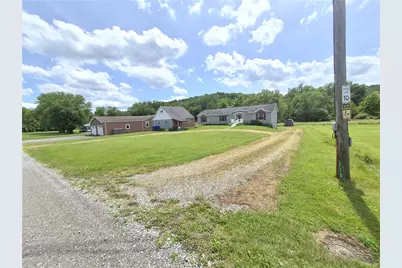 110 Meadow Street, Buffalo Township, PA 16055 - Photo 3