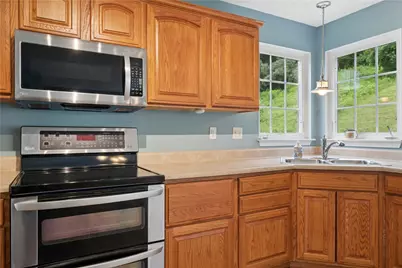801 Norwegian Spruce Dr, Adams Township, PA 16046 - Photo 17