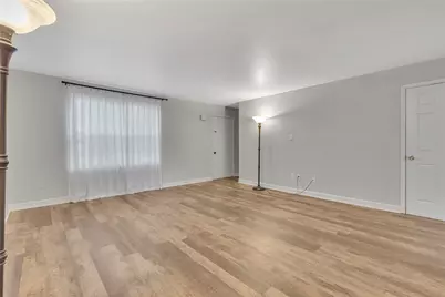2902 Darlington Road #103, Chippewa Township, PA 15010 - Photo 7