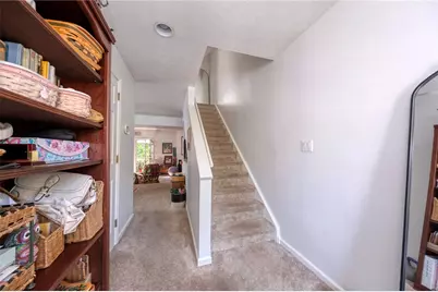 9 Graham Pl, Pittsburgh, PA 15232 - Photo 17