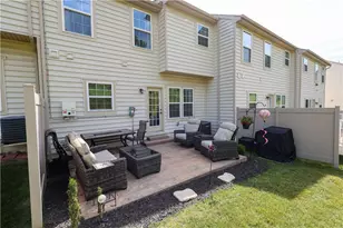 212 Noble Woods Dr, Coraopolis, PA 15108 - Photo 15