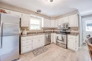 226 Coleen Dr, Pittsburgh, PA 15236 - Photo 11