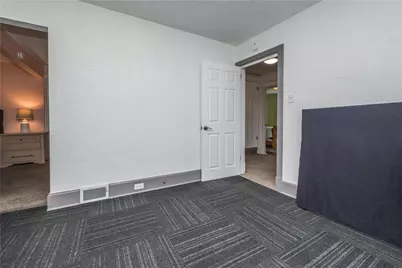 2716 Castlegate Ave, Pittsburgh, PA 15226 - Photo 11