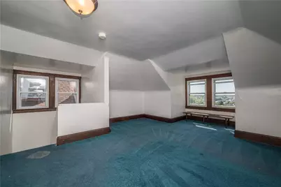 2716 Castlegate Ave, Pittsburgh, PA 15226 - Photo 13