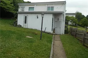612 Harrison Ave, PennTownship, PA 15675 - Photo 3