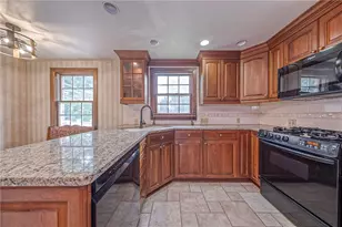 103 Berkeley, Ross Twp, PA 15237 - Photo 13