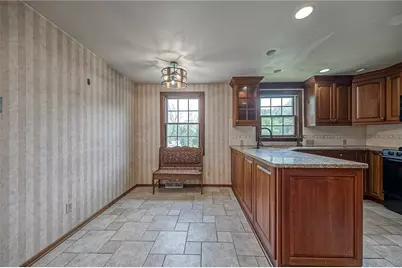 103 Berkeley, Ross Twp, PA 15237 - Photo 9