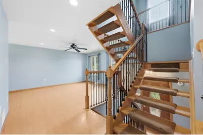 18 Kohleen Drive, Robinson Twp, PA 15136 - Photo 5