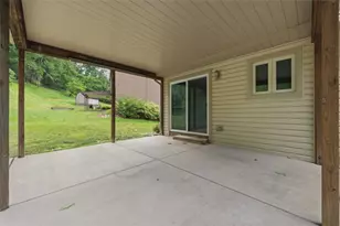 18 Kohleen Dr, Robinson Twp, PA 15136 - Photo 15