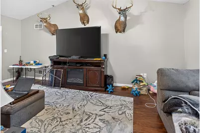110 Chrie Ln, Clay Township, PA 16001 - Photo 7