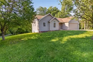 110 Chrie Ln, Clay Township, PA 16001 - Photo 3