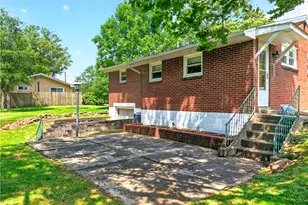 1312 Oak St, Connellsville, PA 15425 - Photo 5