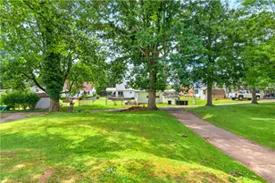 1312 Oak St, Connellsville, PA 15425 - Photo 21