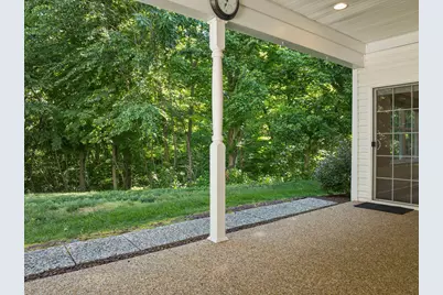 207 Maple Court, Center Township, PA 15001 - Photo 9