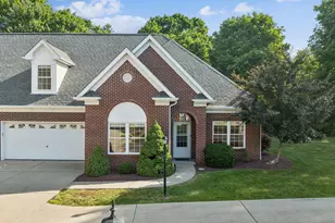 207 Maple Ct, Center Township, PA 15001 - Photo 3