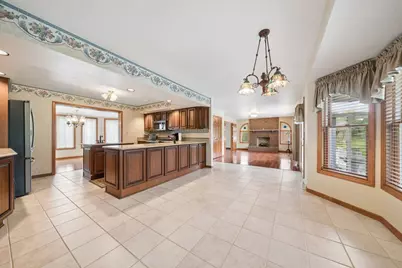 9470 Pembroke Circle, North Huntingdon, PA 15642 - Photo 7