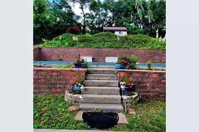 1031 Sanda Dr, Pittsburgh, PA 15227 - Photo 35