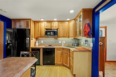 1031 Sanda Dr, Pittsburgh, PA 15227 - Photo 11