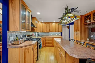 1031 Sanda Dr, Pittsburgh, PA 15227 - Photo 7
