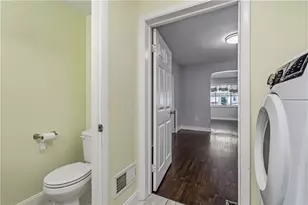 1129 Woodbourne Ave, Pittsburgh, PA 15226 - Photo 9