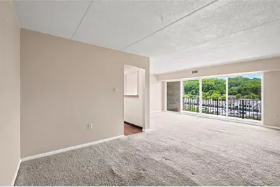 2160 Greentree Rd #807W, Scott Township, PA 15220 - Photo 11